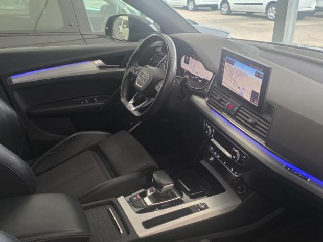 AUDI Q5 SPB 40 TDI Black-Line Matrix rif. 24129965 - Foto 9