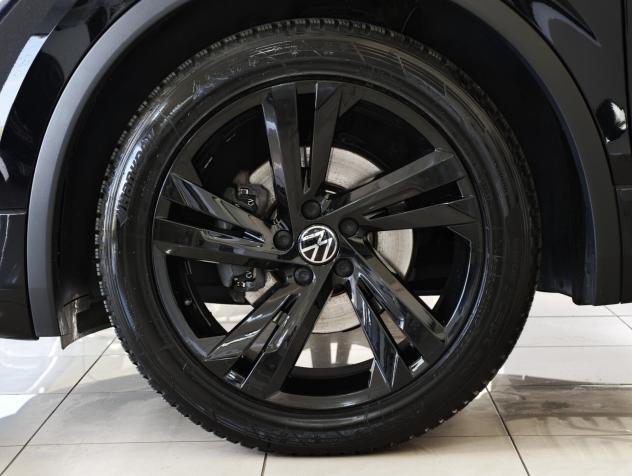 VW Tiguan 2.0 TDI 150cv DSG R-Line TETTO 2024 - Foto 7