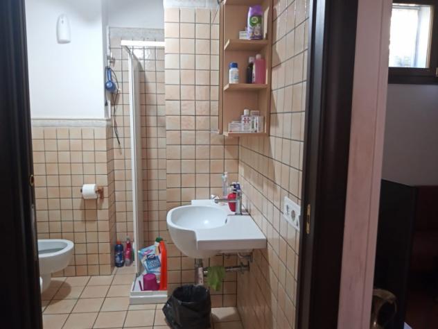 Soluzione semi-indipendente con terrazzo - Foto 9