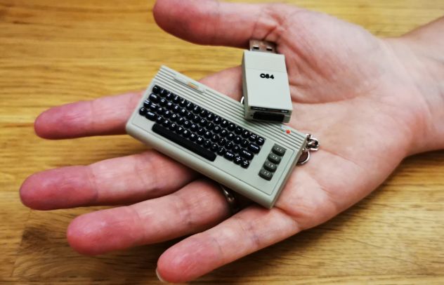GIOCHI COMMODORE 64 + DRIVE 1541 USB MEMORY STICK CHIAVETTA USB 16 GB - Foto 4