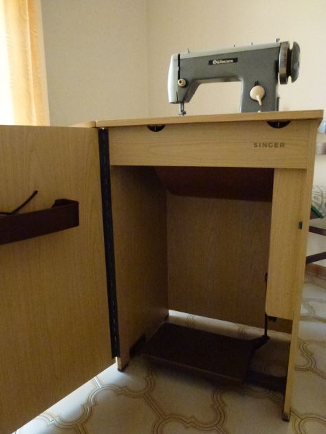 GULLMANN, macchina da cucire, perfetta ed inutilizzata completa mobile in legno - Foto 4