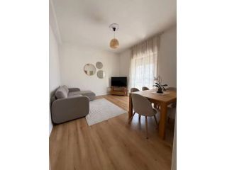 850euro trilocale ristrutturato con balcone Lovere
