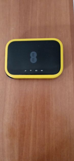 Modem 4g+ fino 600 mb/s doppia banda 2.4 e 5 Ghz