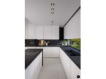 Occasione trilocale viale Zara mq.100 con balcone e terrazzo