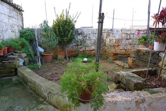 Abitazione indipendente con giardino - Foto 9