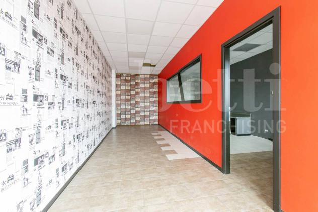 Negozio - Pomezia . Rif.: Cod. rif 3331003ACG