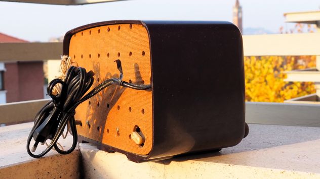 Radio antica anni '20 ottimamente conservata, funzionante