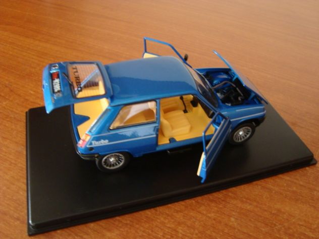 Auto Vintage Deluxe Collection 1/24 Renault 5 Turbo (con difetto) - Foto 7