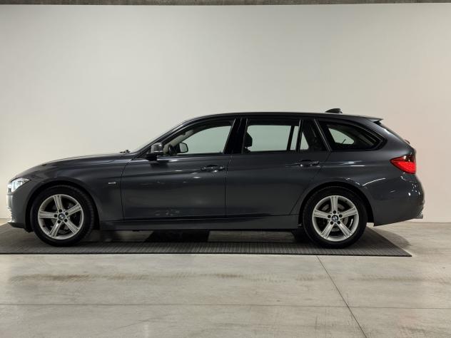 BMW Serie 3 318d touring xDrive 2.0D 143cv Modern - Foto 4