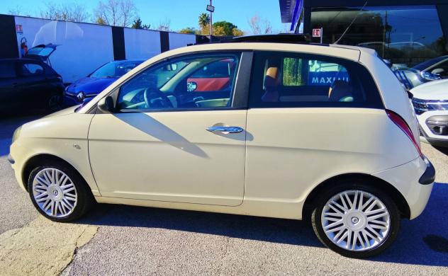 Lancia Ypsilon 1.3 Multijet 16V Platino - Foto 9