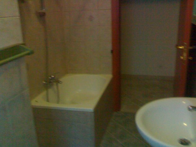 ampio monolocale ristrutturato - Foto 10