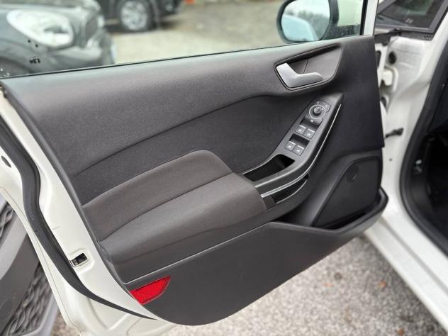 Ford Fiesta 1.0 Ecoboost Hybrid 125 CV 5 porte ST-Line - Foto 10