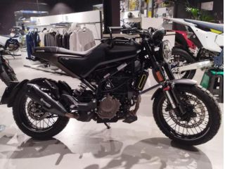 HUSQVARNA Svartpilen 125 SVARTPILEN 125