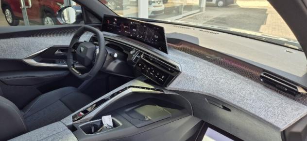 PEUGEOT 5008 3ª serie 5008 Hybrid 145 e-DCS6 GT - Foto 10