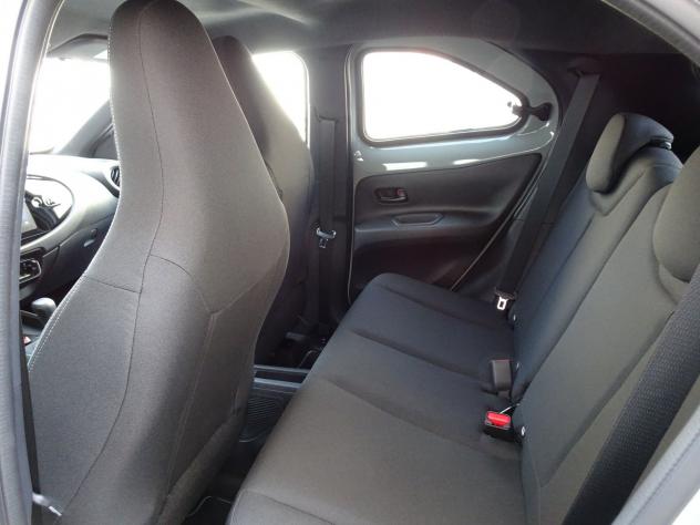 Toyota Aygo X 1.5 HYBRID 115 Icon CVT - Foto 8