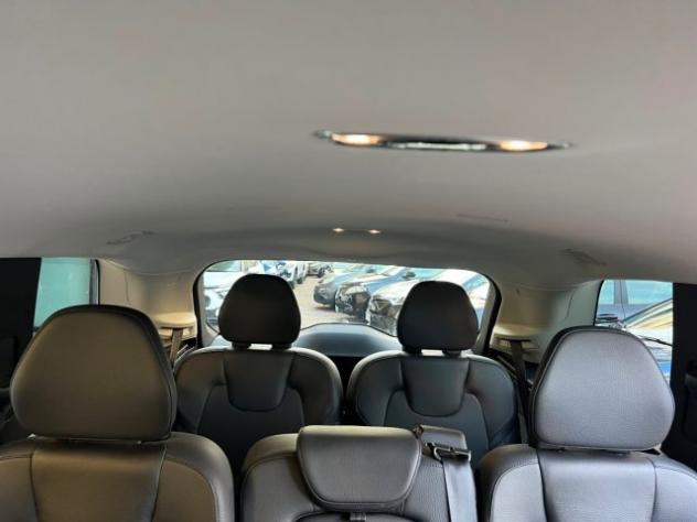 VOLVO XC90 B5 (d) AWD automatico 7 posti Momentum Pro rif. 24191020 - Foto 9