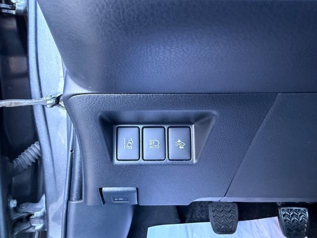 Toyota Yaris 1.0 Benzina Neopatentati - Foto 10