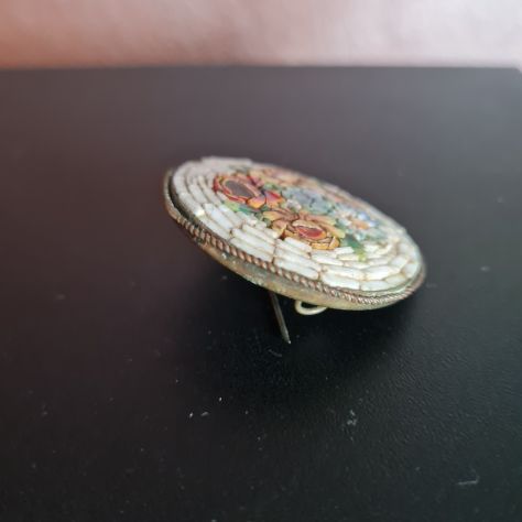 Spilla primi '900 in micromosaico floreale su ottone . - Foto 4