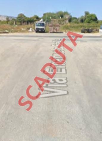 Immobile in asta di 120 m² con più di 5 locali in vendita a Floridia