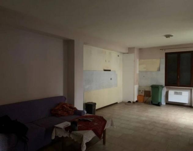 Immobile in asta di 129 m² con più di 5 locali in vendita a Redondesco - Foto 2