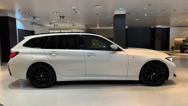 BMW 320d Touring Msport SW - 2023 - Foto 8