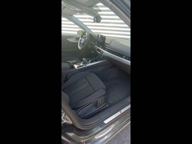 AUDI A4 SEDAN 35 TDI MHEV S-TRONIC S-LINE EDITION rif. 24058153 - Foto 3