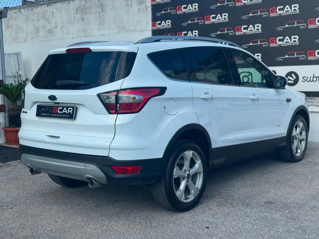Ford Kuga 2.0 TDCI 150 CV S&S 4WD Powershift Vignale - Foto 7
