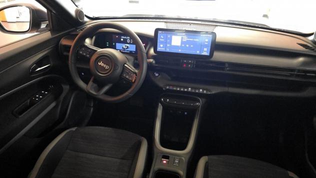 Jeep Avenger HYBRID 1.2 Turbo 100 CV A/T - Foto 8