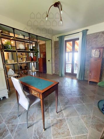 VILLA di 10 vani e di 250 mq (GIOIOSA MAREA) rif. 3VSA18072 - Foto 13