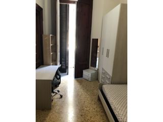 camera prestigiosa per studentessa in piazza bovio