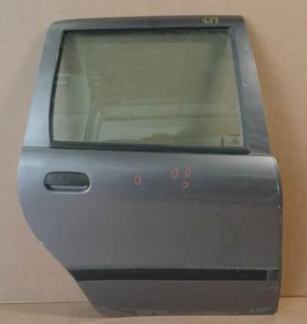 PORTA POST.DX GRIGIO SCURO MET. C/ALZ. MAN. E SERR. (Bulletti centrali) 999-U63990 Carrozzeria  Lamierati esterni  Porte  Porta post. dx. FIAT - PUNTO