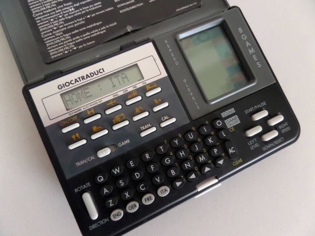 Giocatraduci (Mulino Bianco) ORIGINALE 1995 con cassetta 8 giochi in 1
