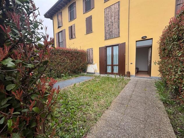 In Vendita Bilocale con ingresso indipendente e giardino privato