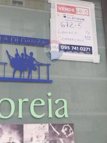 Locale Commerciale in vendita a Caltagirone