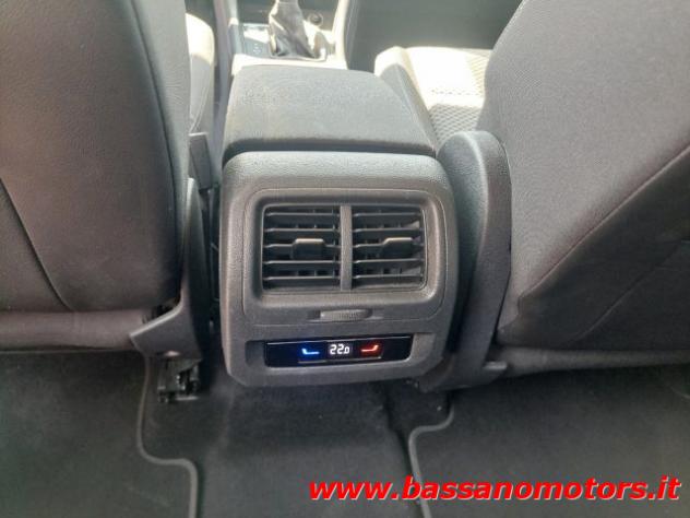 VOLKSWAGEN Touran 1.5 TSI ACT DSG Business BlueMotionTechnology rif. 23800124 - Foto 7