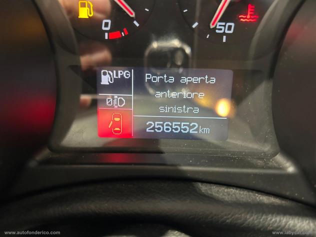 ALFA ROMEO Giulietta 1.4 Turbo 120 CV GPL - Foto 10