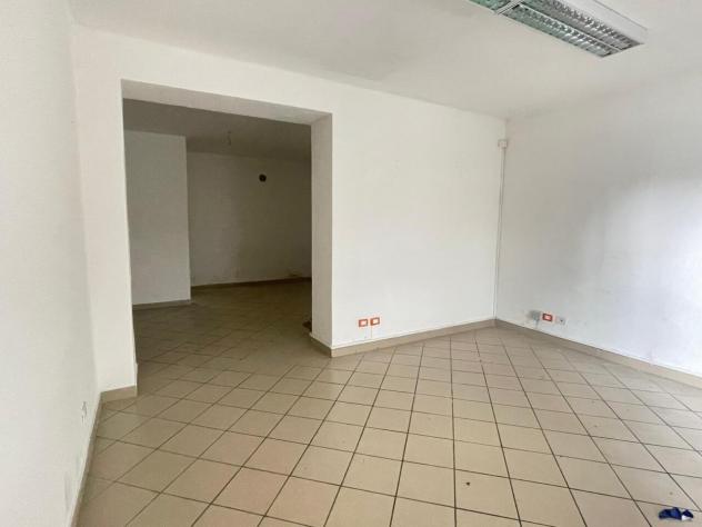 1 Vetrina in affitto a Massa - Foto 4