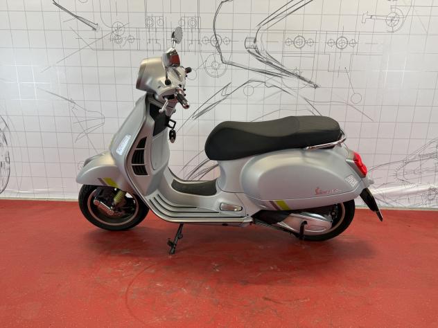 Vespa 300 GTS hpe VESPA GTS 300 HPE SUPER TECH - YM 2024 - Foto 4
