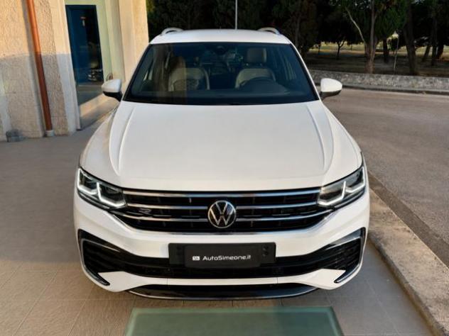 VOLKSWAGEN Tiguan 2.0 TDI 150 CV SCR DSG R-Line LUCI AMBIENTE rif. 23947271 - Foto 2