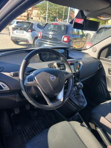 Lancia Ypsilon 1.0 FireFly 5 porte S&S Hybrid Ecochic UnYca - Foto 5
