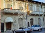 Palazzo / Stabile in vendita a Viareggio