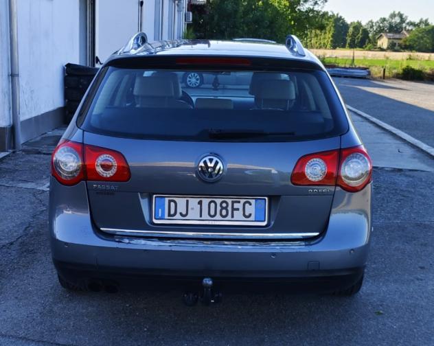 Volkswagen Passat 2.0 16V FSI 4mot. Var. Highline - Foto 8