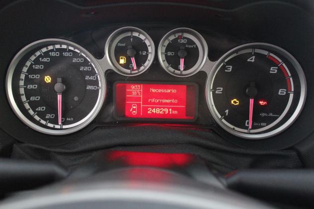 ALFA ROMEO - MiTo - 1.3 JTDm 85 CV S&S Distinctive - Foto 10