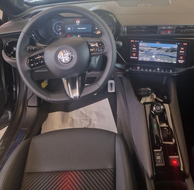 Alfa Romeo Junior Ibrida 1.2 145CV Hybrid eDCT6 ibrida Ti - Foto 10