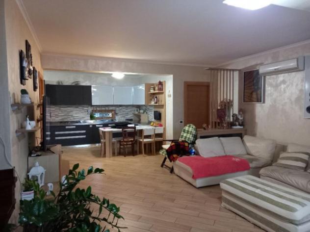 Immobile in asta di 120 m² con più di 5 locali e box auto in vendita a Roma - Foto 3