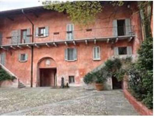 264/2025 U VA - Ampio bilocale in asta a Sesto Calende