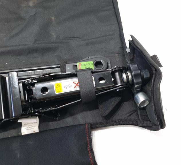 KIT ATTREZZI RUOTINO DI SCORTA MINI Countryman 1° Serie 9807244 N47 C20 A Diesel 2000 (10) - Foto 3