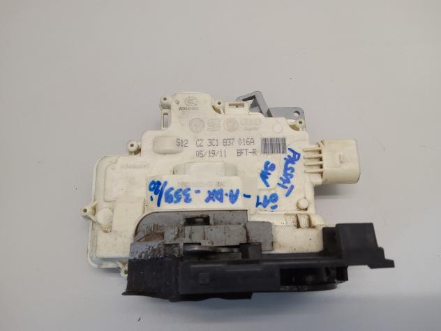 SERRATURA ANTERIORE DESTRA VOLKSWAGEN Passat Berlina 4° Serie 3C1837016A (0510)