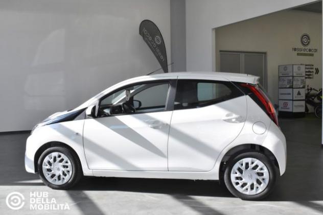 TOYOTA Aygo Connect 1.0 VVT-i 5 porte X-Cool rif. 22978781 - Foto 4