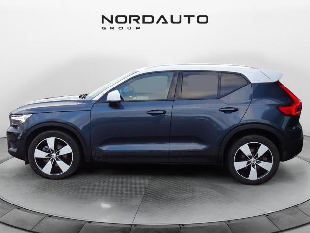 Volvo XC40 (2017--) B4 AWD Geartronic Momentum - Foto 8